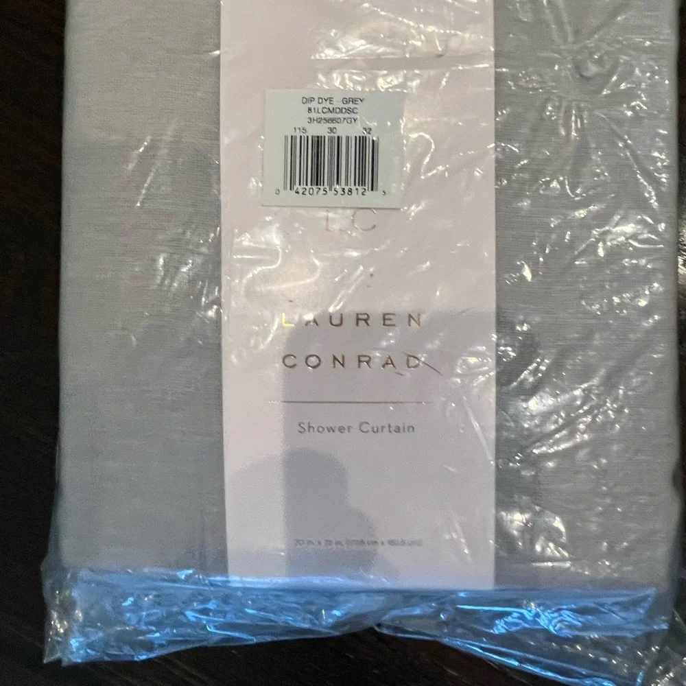Ombre Shower Curtain 💦 NWT